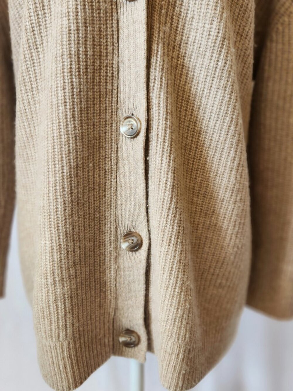 QUINCE Women Size XS Beige 100% Cashmere Button Down Oversized Cardigan Sweater - Picture 4 of 15